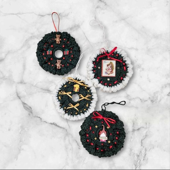 Christmas Ornament Small Crochet Wreaths Set of 4, Teddy Bears,Christmas Gnome, - Picture 1 of 7